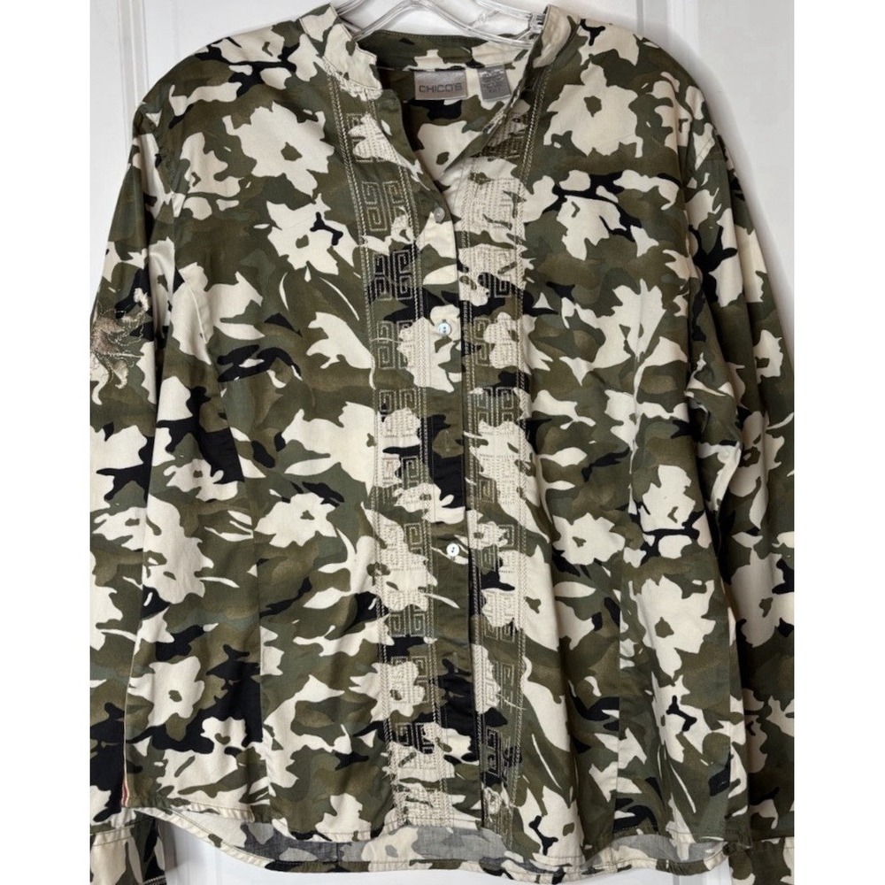 CHICO'S Size 2 (M) Camo Print Cotton‎ Women's  Blouse Shirt Top Embroidered